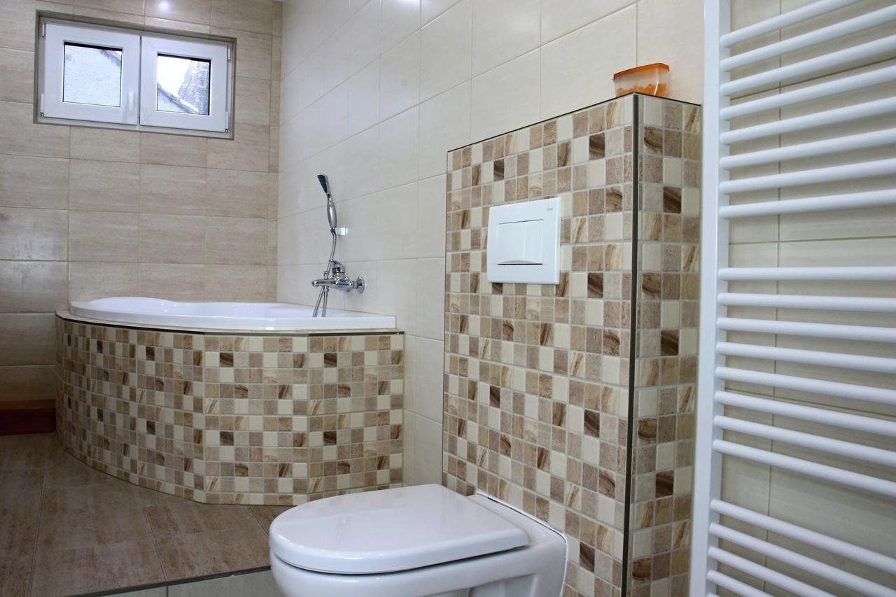 Apartmany Za Sakurou 호도닌 외부 사진